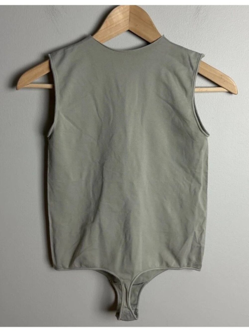 SKIMS Essential Seamless Sleeveless Bodysuit Sage Green Size L/XL Women’s
